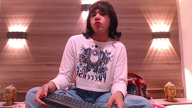 AndreaGil  online show from February 25, 2026, 5:46 pm