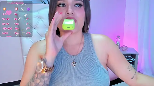 Snapshot of ellarosee_ chatting on February 16, 2025, 10:22 pm ellarosee online show from February 16, 2025, 10:22 pm