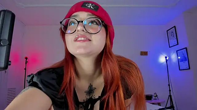 Snapshot of SweetJennaa chatting on January 17, 2025, 12:20 am SweetJennaa online show from January 17, 2025, 12:20 am