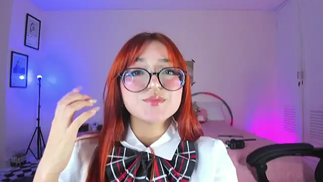 Snapshot of SweetJennaa chatting on December 11, 2024, 1:26 am SweetJennaa online show from December 11, 2024, 1:26 am