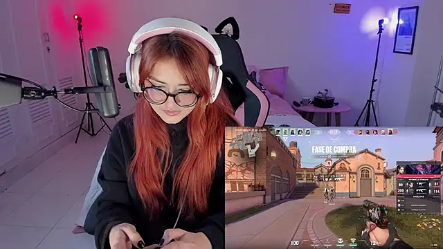 Snapshot of SweetJennaa chatting on February 1, 2025, 12:26 pm SweetJennaa online show from February 1, 2025, 12:26 pm