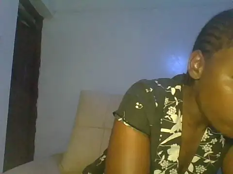 Snapshot of Candykitten chatting on March 12, 2026, 5:13 am Candykitten online show from March 12, 2026, 5:13 am