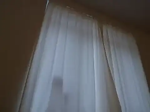 KatieDx online show from February 11, 2025, 2:46 pm