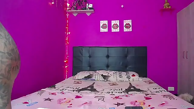 Snapshot of Zaratattoox chatting on January 26, 2025, 7:10 am Zaratattoox online show from January 26, 2025, 7:10 am