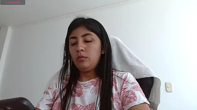 Snapshot of danna_peterson1 chatting on January 9, 2026, 8:05 pm danna peterson1 online show from January 9, 2026, 8:05 pm