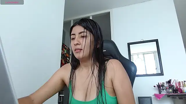 Snapshot of danna_peterson1 chatting on November 15, 2025, 6:56 pm danna peterson1 online show from November 15, 2025, 6:56 pm