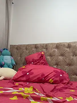 mia cooper 24 online show from February 6, 2026, 3:46 am