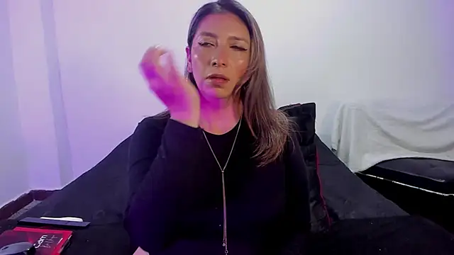 Snapshot of MichelleManson chatting on September 27, 2025, 9:37 am MichelleManson online show from September 27, 2025, 9:37 am