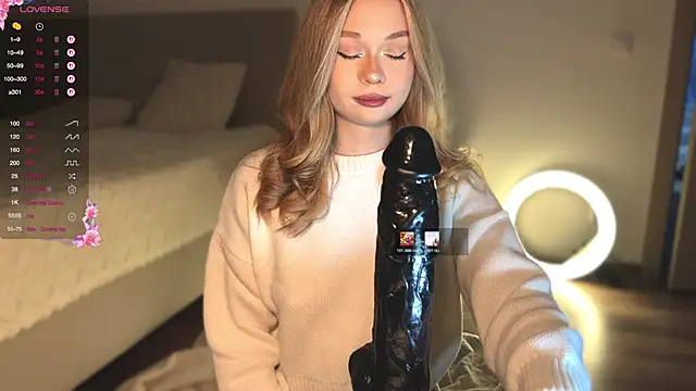 Snapshot of diaanona chatting on February 16, 2026, 9:34 pm diaanona online show from February 16, 2026, 9:34 pm