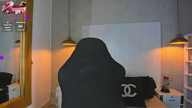 Snapshot of VladHellsing4 chatting on February 26, 2026, 2:28 pm VladHellsing4 online show from February 26, 2026, 2:28 pm