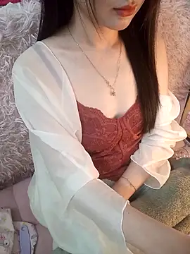 Snapshot of Lovely_kute chatting on March 15, 2026, 5:20 pm Lovely kute online show from March 15, 2026, 5:20 pm