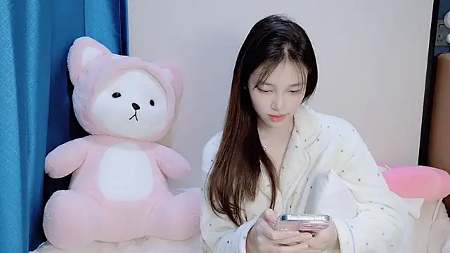 Barbie-168 online show from December 18, 2024, 9:40 pm