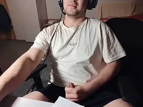 Snapshot of mrKerem123 chatting on February 21, 2026, 11:40 pm mrKerem123 online show from February 21, 2026, 11:40 pm