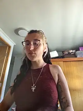 Snapshot of Afrania chatting on November 14, 2025, 3:37 pm Afrania online show from November 14, 2025, 3:37 pm