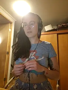 Snapshot of Afrania chatting on November 15, 2025, 3:54 am Afrania online show from November 15, 2025, 3:54 am