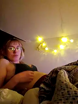 Snapshot of Afrania chatting on February 18, 2025, 2:16 am Afrania online show from February 18, 2025, 2:16 am