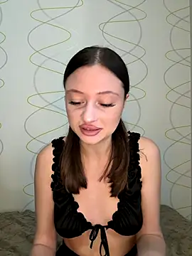 Snapshot of Kimsweet7 chatting on October 26, 2025, 10:59 am Kimsweet7 online show from October 26, 2025, 10:59 am