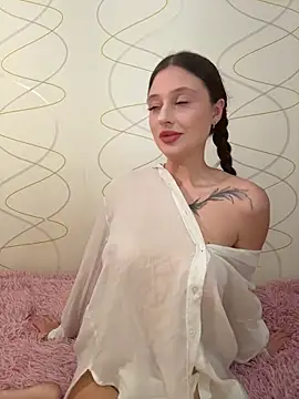 Snapshot of Kimsweet7 chatting on November 5, 2025, 6:00 pm Kimsweet7 online show from November 5, 2025, 6:00 pm