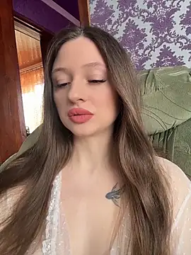 Snapshot of Kimsweet7 chatting on April 8, 2026, 11:33 am Kimsweet7 online show from April 8, 2026, 11:33 am