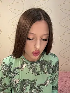 Snapshot of Kimsweet7 chatting on November 15, 2025, 5:50 pm Kimsweet7 online show from November 15, 2025, 5:50 pm