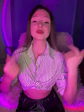 Snapshot of Kimsweet7 chatting on March 16, 2025, 6:01 pm Kimsweet7 online show from March 16, 2025, 6:01 pm