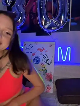 Snapshot of Kimsweet7 chatting on September 21, 2025, 5:40 pm Kimsweet7 online show from September 21, 2025, 5:40 pm