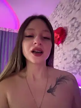 Snapshot of Kimsweet7 chatting on February 25, 2025, 8:11 pm Kimsweet7 online show from February 25, 2025, 8:11 pm