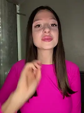 Snapshot of Kimsweet7 chatting on November 27, 2025, 5:57 pm Kimsweet7 online show from November 27, 2025, 5:57 pm