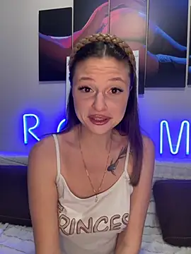 Snapshot of Kimsweet7 chatting on September 25, 2025, 6:03 pm Kimsweet7 online show from September 25, 2025, 6:03 pm