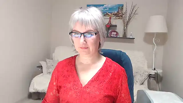 Snapshot of FleurMays chatting on February 18, 2026, 12:23 pm FleurMays online show from February 18, 2026, 12:23 pm