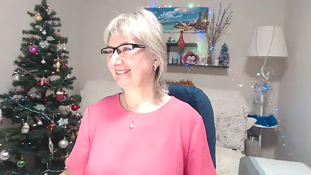 Snapshot of FleurMays chatting on January 8, 2026, 5:13 am FleurMays online show from January 8, 2026, 5:13 am