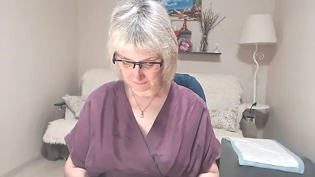 FleurMays online show from May 29, 2026, 4:29 am
