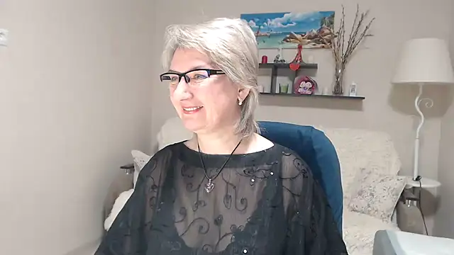 Snapshot of FleurMays chatting on January 18, 2026, 5:33 am FleurMays online show from January 18, 2026, 5:33 am