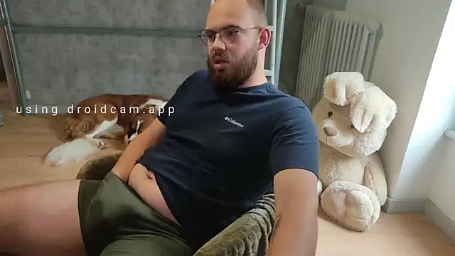 Snapshot of azagoul222 chatting on September 10, 2025, 1:32 pm azagoul222 online show from September 10, 2025, 1:32 pm