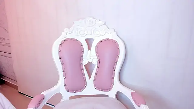 Snapshot of Leah_Sweetie chatting on March 15, 2025, 5:59 pm Leah Sweetie online show from March 15, 2025, 5:59 pm