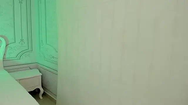 Snapshot of Leah_Sweetie chatting on March 17, 2025, 11:21 am Leah Sweetie online show from March 17, 2025, 11:21 am