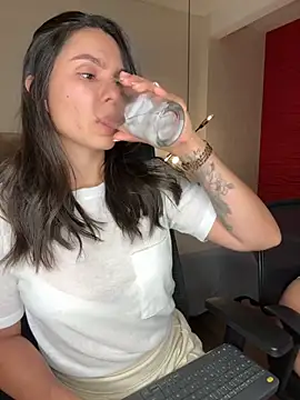 SofiaG  online show from October 25, 2025, 8:31 pm