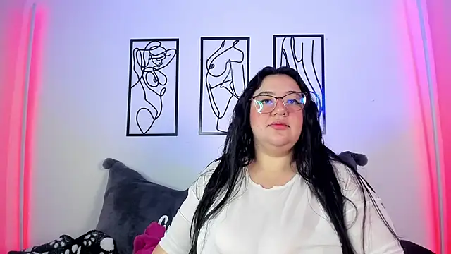 Snapshot of RubyPirsso18 chatting on March 15, 2025, 7:05 pm RubyPirsso18 online show from March 15, 2025, 7:05 pm