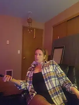 lilyhornyhousewife online show from June 21, 2026, 2:45 pm