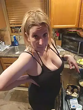 lilyhornyhousewife online show from July 3, 2026, 8:32 am