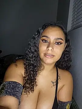 cinnaminnie online show from January 10, 2026, 1:01 am