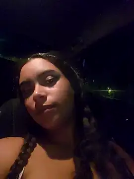 Snapshot of cinnaminnie chatting on March 1, 2025, 1:43 am cinnaminnie online show from March 1, 2025, 1:43 am