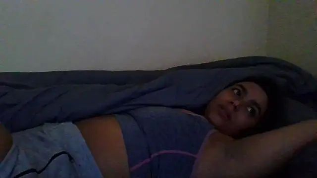 Snapshot of cinnaminnie chatting on January 17, 2025, 5:51 pm cinnaminnie online show from January 17, 2025, 5:51 pm