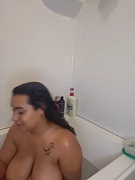 cinnaminnie online show from March 22, 2026, 5:14 pm