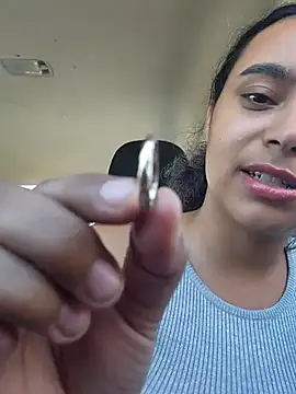 Snapshot of cinnaminnie chatting on March 19, 2025, 7:49 pm cinnaminnie online show from March 19, 2025, 7:49 pm