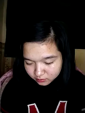 Snapshot of Thomgdee chatting on March 8, 2025, 3:24 pm Thomgdee online show from March 8, 2025, 3:24 pm