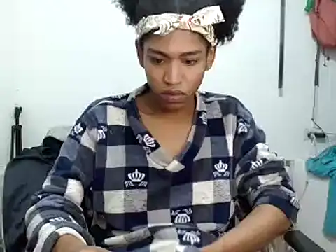 miriam775 online show from September 8, 2025, 2:38 pm