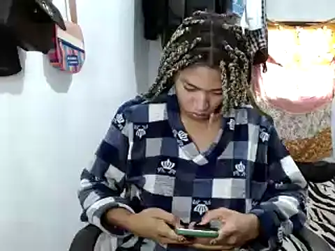 miriam775 online show from February 17, 2025, 1:00 pm