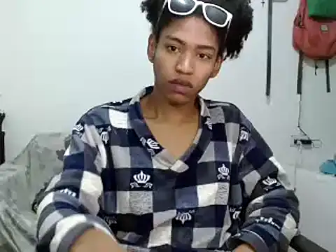 miriam775 online show from September 10, 2025, 10:47 am