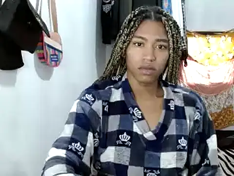 miriam775 online show from February 18, 2025, 12:06 pm